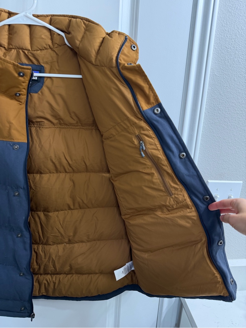 NWOT Men’s Patagonia Bivy Down Vest Size L - Picture 5 of 11